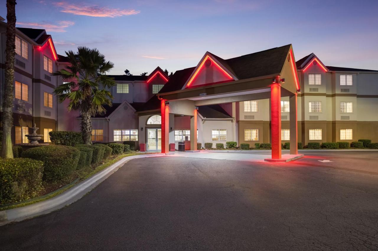 Red Roof Inn Plus+ & Suites Savannah - I-95 Georgetown Екстериор снимка