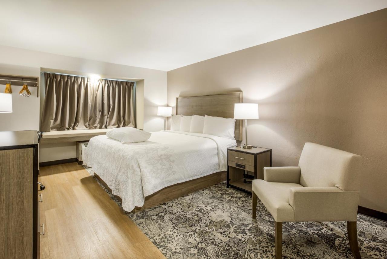 Red Roof Inn Plus+ & Suites Savannah - I-95 Georgetown Екстериор снимка