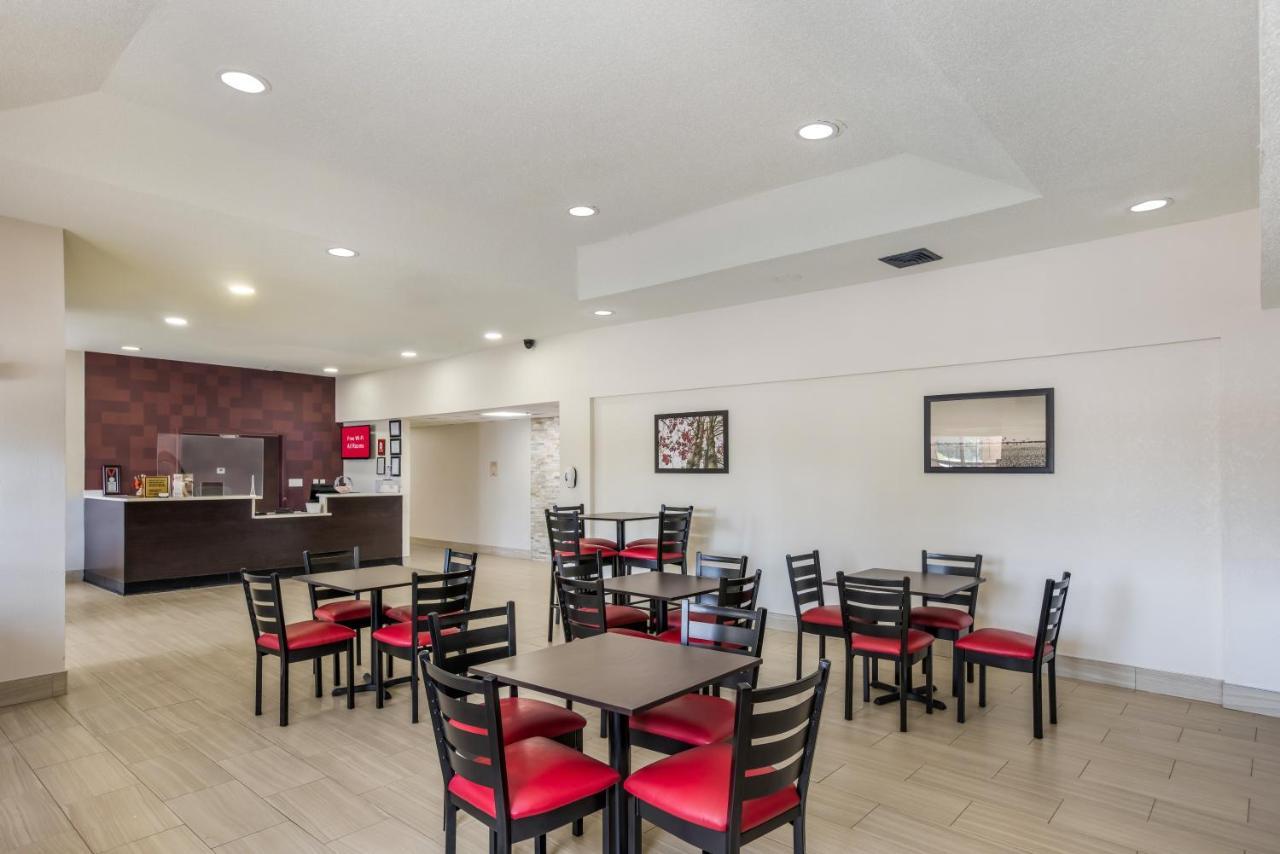 Red Roof Inn Plus+ & Suites Savannah - I-95 Екстериор снимка