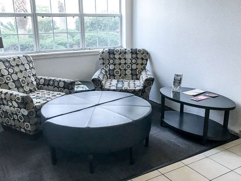 Red Roof Inn Plus+ & Suites Savannah - I-95 Georgetown Интериор снимка