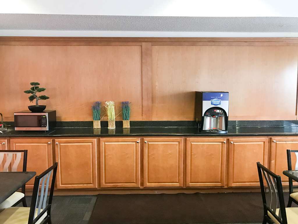 Red Roof Inn Plus+ & Suites Savannah - I-95 Georgetown Ресторант снимка