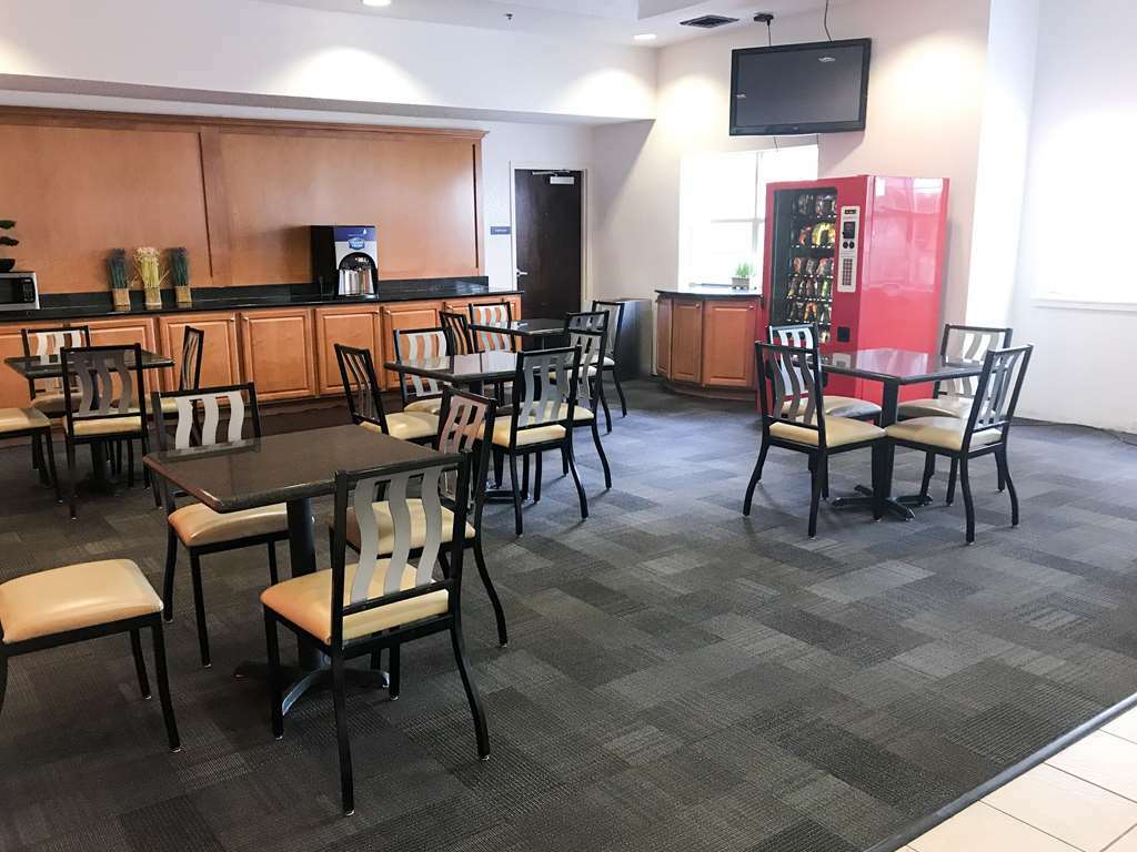 Red Roof Inn Plus+ & Suites Savannah - I-95 Georgetown Ресторант снимка